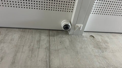 Am Karolinen-Gymnasium in Frankenthal gibt es immer wieder Vandalismus in den Toiletten. Jetzt hat die Schule eine Kamera aufgehängt.