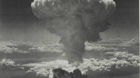 Atompilz von Nagasaki am 9. August 1945: Robert J. Oppenheimer gilt als "Vater der Atombombe". Doch die politische Verantwortung für deren Einsatz hatten andere.