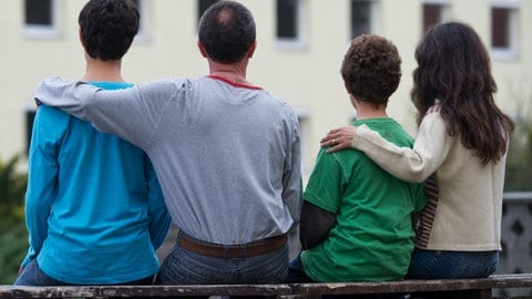 Geflüchtete mit subsidiärem Schutz bangen um ihre Angehörigen, wenn die Bundesregierung den Familiennachzug für Geflüchtete mit subsidiärem Schutz aussetzen sollte. 