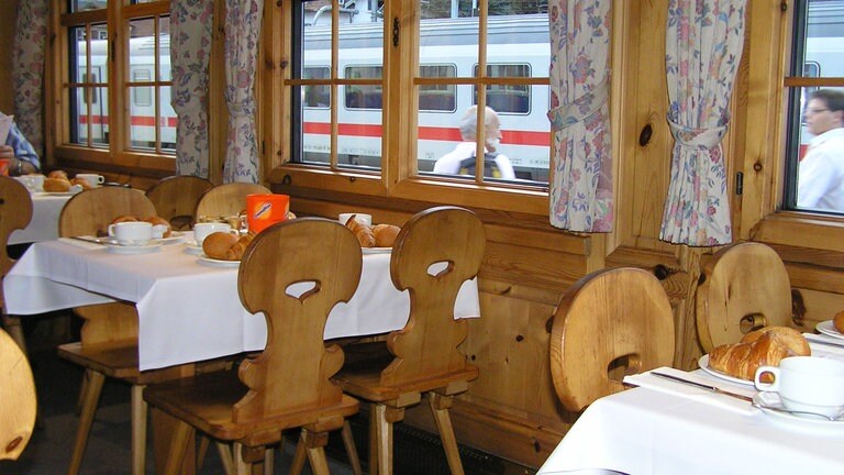 Impressionen der Strecke von Andermatt nach Reichenau-Tamins