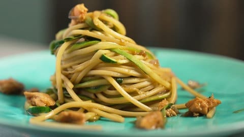 Spaghetti mit Lachs-Lakritz-Sauce