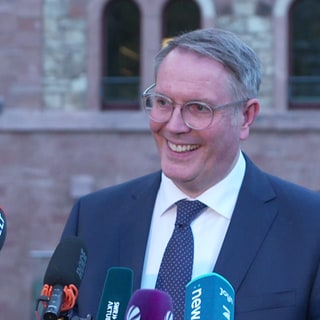 PK in Mainz: Alexander Schweitzer (SPD) soll Koalitionsverhandlungen für SPD führen 