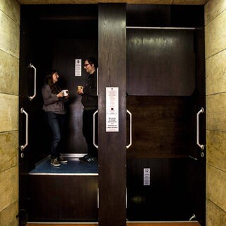 Der Paternoster im Stuttgarter Rathaus.
