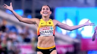 Gesa Felicitas Krause beim Zieleinlauf bei Leichtathletik-EM in Birmingham