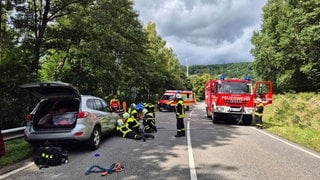 Die Freiwillige Feuerwehr der VG Waldfischbach-Burgalben im Einsatz auf der B270.