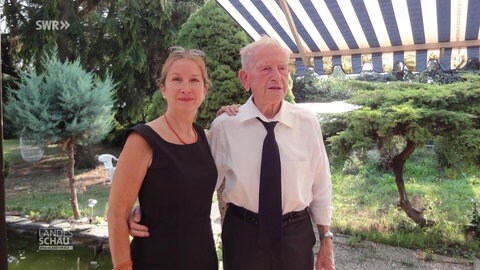 Autorin Gabriele Plattes mit ihrem Vater