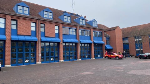 Außenaufnahme der Feuerwache der Feuerwehr Mainz im Stadtteil Bretzenheim.