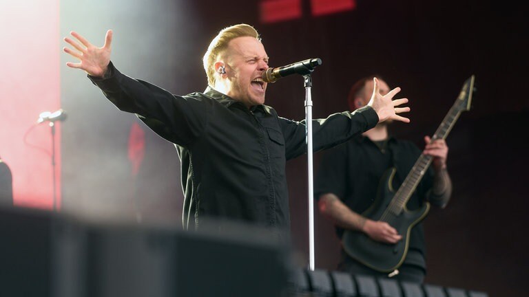 Samuel David Carter, Sänger der britischen Melalband „Architects“ tritt bei Rock am Ring auf der Utopia Stage auf.