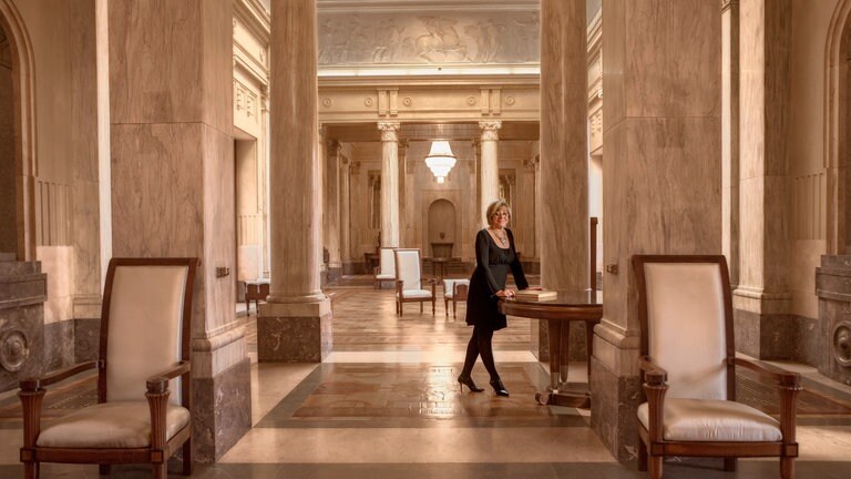 Paola Villa im Sala reale der Stazione Centrale di Milano