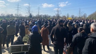 Knapp 2.000 Menschen besuchten die Beerdigung in Ludwigsburg.
