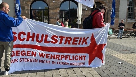 Das Foto zeigt den Schulstreik Landau