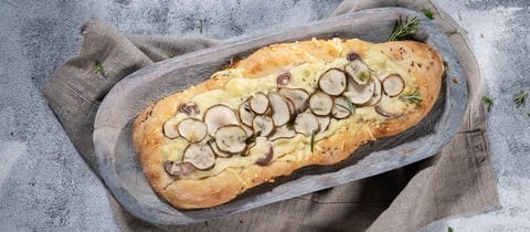 Original Briegel mit Topinambur in einer Backform. Ein SWR1 Pfännle-Rezept zum Motto "Bock auf Brot".
