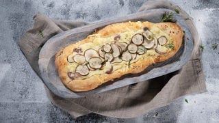 Original Briegel mit Topinambur in einer Backform. Ein SWR1 Pfännle-Rezept zum Motto "Bock auf Brot".