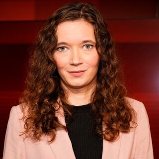 Anna Mayr