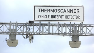 Das Schild "Thermoscanner" an der A81 bei Leonberg.