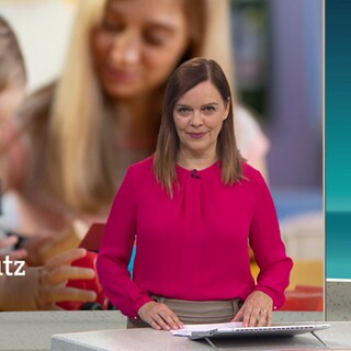 Nachrichtensprecherin Anke Neuzerling