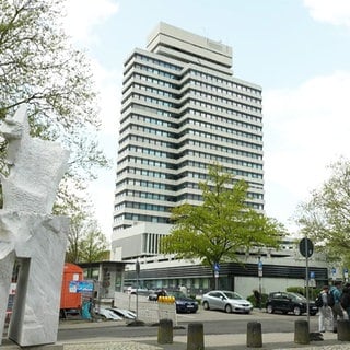 Das Rathaus in Kaiserslautern ist ein markantes Gebäude.