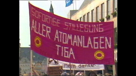 Nicht nur in Trier, wie hier im Mai, auch in Cattenom selbst gab es 1986 Demonstrationen gegen das AKW. An den Strom ging es trotzdem.