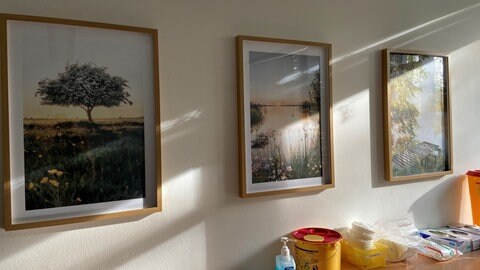 Die Genesungszimmer und das Behandlungszimmer sind gemütlich eingerichtet. Sie sind für Wohnungslose ohne Krankenschein.