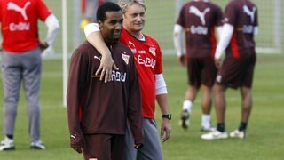 Armin Veh und Cacau damals beim VfB im Training