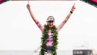 Laura Philipp (Triathletin) beim Zieldurchlauf beim Ironman auf Hawaii 2026