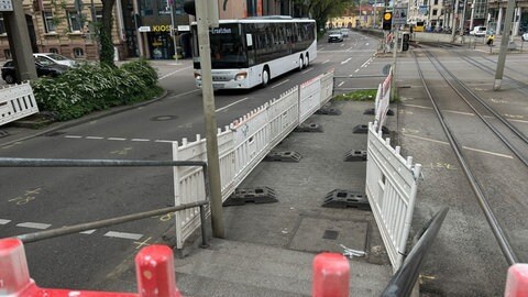 Absperrung am Olgaeck nach dem schlimmen Unfall.