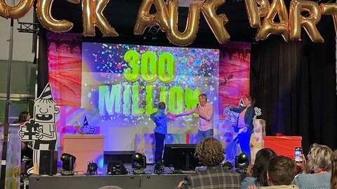 Jeff Kinney auf Deutschlandpremieren-Tour: 60-minütige Bühnenshow „Bock auf Party?“ zum Erscheinen des 20. Bands von Greg's Tagebuch im Museum Speyer