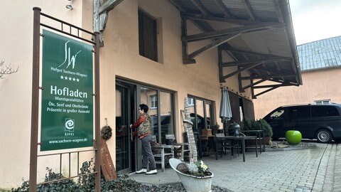 Familie Wagner betreibt in Geichlingen in der Eifel einen kleinen Hofladen. Das Geschäft spielt für die Familie bereits jetzt finanziell eine große Rolle.