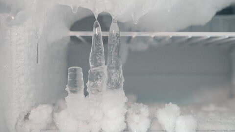 Eis in der Gefriertruhe