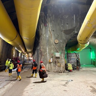 Blick in die Stollenzugänge des Pumpspeicherkraftwerks in Forbach