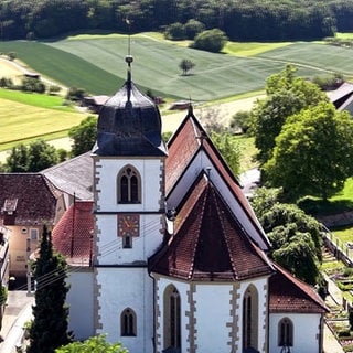 Pfarrkirche Maria Krönung in Stuppach bei Bad Mergentheim: Hier ist die Stuppacher Madonna von Matthias Grünewald zu besichtigen.