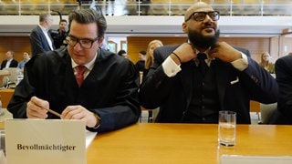 Sänger und Musikproduzenten Moses Pelham 2016 vor dem Bundesverfassungsgericht.