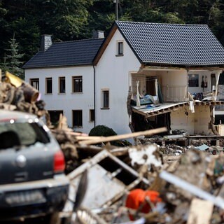 Bei der Flut 2021 im Ahrtal wurden viele Brücken, Häuser und Straßen komplett zerstört.