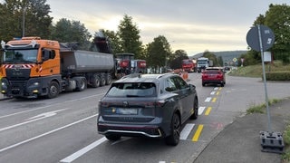 Auf den Straßen im Zollernalbkreis staut sich der Verkehr. Auf der B463 gibt es Umleitungen.