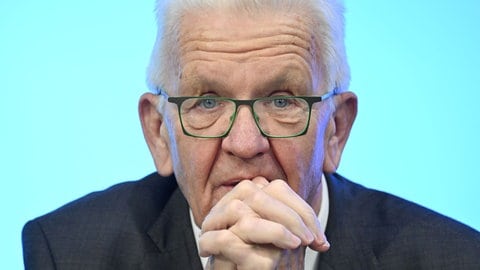 Baden-Württembergs Ministerpräsident Winfried Kretschmann fordert, das Bundesverfassungsgericht vor Neuwahlen zu stärken.