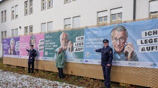 Mit 100 Plakaten warnt die Polizei im Kreis Ravensburg, Kreis Sigmaringen und dem Bodenseekreis vor Betrugsmaschen.