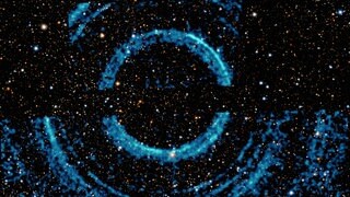 Das Bild zeigt eine spektakuläre Reihe von Ringen um ein schwarzes Loch, aufgenommen mit dem Chandra-Röntgenobservatorium und dem Neil-Gehrels-Swift-Observatorium