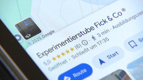 Schüler des Physik-LK haben ihrem Lehrer sogar einen Eintrag auf Maps gewidmet