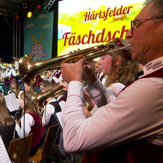 Blasmusikanten in Dorfmerkingen bei ihrer Jubiläumsfeier.