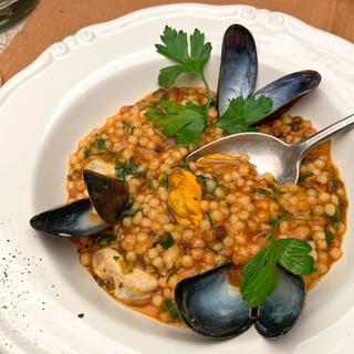 Fregola Sarda mit Miesmuscheln