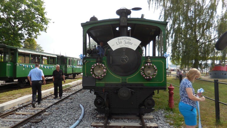 Dampftramway im Hafen Prien-Stock