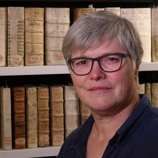 Katharina Mähler, Buchrestauratorin und stellvertretende Leiterin der Stabsstelle Erhaltung und Restaurierung der Herzog August Bibliothek in Wolfenbüttel.