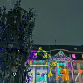 Fastnachtsbrunnen und Osteiner Hof beim Mainzer Festival Mainz leuchtet