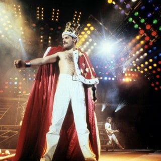  Freddie Mercury live in Mannheim, 1986