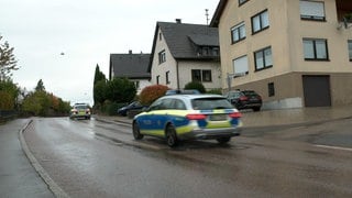 Die Polizei reagiert mit mehr Präsenz. Durch Waldstetten fahren nun häufiger Streifenwagen. Zusätzlich sind Beamte in Zivil unterwegs.