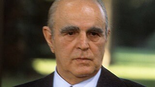 Premierminister Konstantin Karamanlis (Griechenland) während einer Pressekonferenz in Bonn