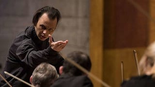 Currentzis dirigiert das SWR Symphonieorchester