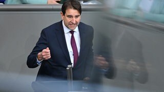 Andreas Jung, Experte für Klima- und Umwelt in der CDU, spricht bei einer Debatte im Bundestag.