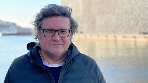 Anno Wilhelm, Moderator und Redakteur bei SWR Kultur am Abend