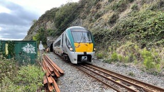 Zwischen Greystones und Bray passieren wir einige Tunnel. Diesen Streckenabschnitt werden wir uns später nochmal genauer anschauen.